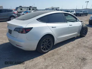 2023 Tesla Model 3 с VIN 5YJ3E1EAXPF553997, выставлен на аукционе IAAI как лот 41903219 с пробегом 31 981 миль миль и . История ставок и продаж доступна на DreamBid. Изображение 4.