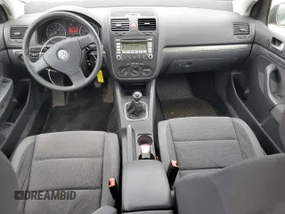 2007 Volkswagen Rabbit с VIN WVWCR91K67W102577, выставлен на аукционе Copart как лот 61670645 с пробегом 179 985 миль миль и Списание • Salvage title. История ставок и продаж доступна на DreamBid. Изображение 8.