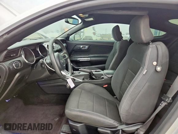 2015 Ford Mustang V6 z VIN 1FA6P8AM1F5403492, wystawiony jako Copart lot #59316325 z przebiegiem 150 872 mil mil oraz Szkoda całkowita • Salvage title. Historia ofert i sprzedaży dostępna na DreamBid. Obrazek 7.