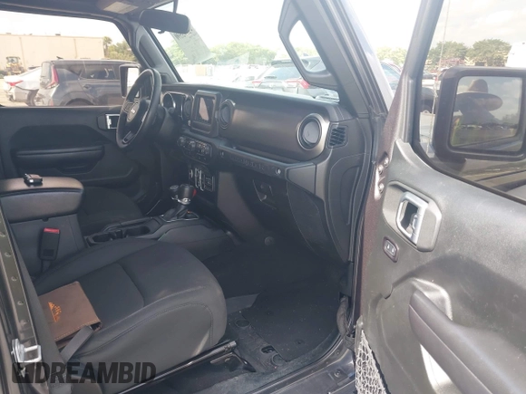 2018 Jeep Wrangler Unlimited Sport S z VIN 1C4HJXDGXJW165312, wystawiony jako IAAI lot #42095590 z przebiegiem 90 598 mil mil oraz . Historia ofert i sprzedaży dostępna na DreamBid. Obrazek 5.