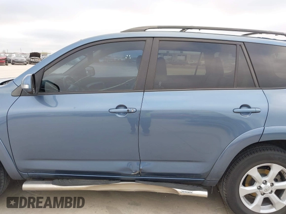 2012 Toyota RAV4 Limited with VIN 2T3YF4DV4CW150949, listed as a IAAI auction lot 41777016 with 135,026 mi miles. Bid and sale history available at carsss.com. Image 14.
