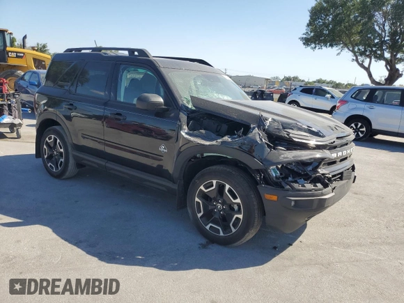 2022 Ford Bronco Sport Outer Banks with VIN 3FMCR9C61NRD20230, listed as a Copart auction lot 53201935 with 39,423 mi miles and Non repairable. Bid and sale history available at DreamBid. Image 4.