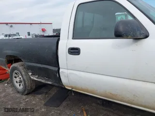 2006 Chevrolet C/K 1500 with VIN 1GCEK14Z26Z261729, listed as a IAAI auction lot 40896437 with 411,635 mi miles. Bid and sale history available at carsss.com. Image 13.