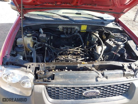 2005 Ford Escape XLS Value with VIN 1FMYU92Z95KB05652, listed as a IAAI auction lot 41782132 with 181,190 mi miles. Bid and sale history available at carsss.com. Image 10.