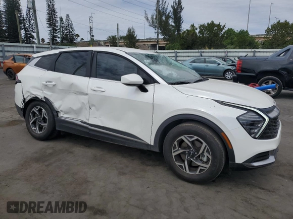 2024 Kia Sportage LX with VIN KNDPU3DFXR7316318, listed as a Copart auction lot 49158365 with 8,137 mi miles and Salvage Title. Bid and sale history available at DreamBid. Image 4.