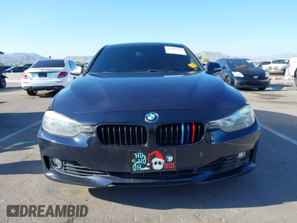 2014 BMW 3 Series 328i z VIN WBA3C1C58EK115326, wystawiony jako IAAI lot #42403532 z przebiegiem 135 348 mil mil oraz . Historia ofert i sprzedaży dostępna na DreamBid. Obrazek 12.