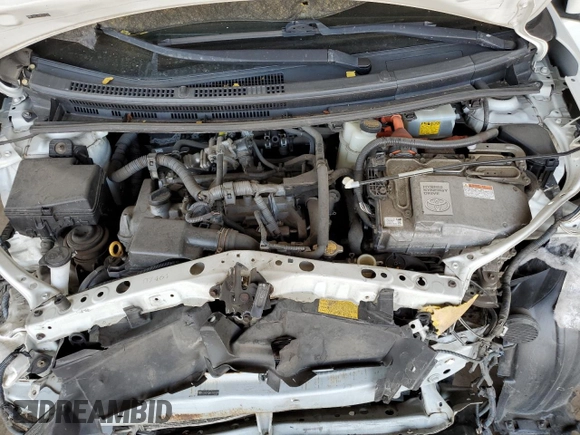 2013 Toyota Prius One z VIN JTDKDTB38D1033589, wystawiony jako Copart lot #55520355 z przebiegiem Nie podano mil oraz Szkoda całkowita • Salvage title. Historia ofert i sprzedaży dostępna na DreamBid. Obrazek 11.