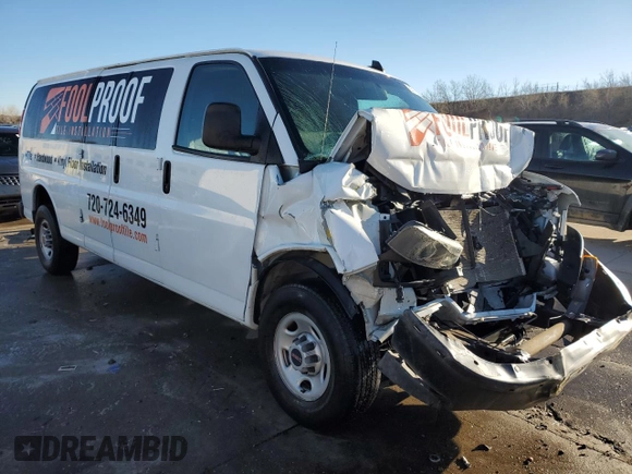 2020 GMC Savana Cargo Van with VIN 1GTZ7HFP8L1134064, listed as a Copart auction lot 82175024 with 94,609 mi miles and Salvage Title. Bid and sale history available at carsss.com. Image 4.