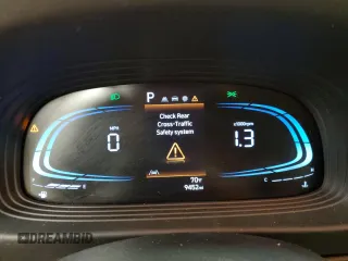 2023 Hyundai Venue Limited with VIN KMHRC8A30PU221005, listed as a Copart auction lot 59570625 with 9,452 mi miles and Salvage title. Bid and sale history available at DreamBid. Image 9.