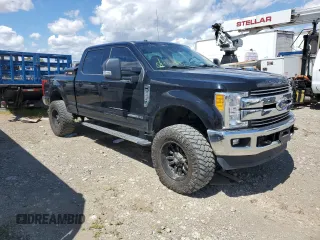 2017 Ford F-250 Lariat z VIN 1FT7W2BTXHEF17286, wystawiony jako Copart lot #55722875 z przebiegiem 75 231 mil mil oraz Czysty tytuł • Clean title. Historia ofert i sprzedaży dostępna na DreamBid. Obrazek 4.