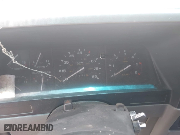 1991 Ford Explorer z VIN 1FMCU24X3MUA54214, wystawiony jako IAAI lot #42010794 z przebiegiem 55 239 mil mil oraz . Historia ofert i sprzedaży dostępna na DreamBid. Obrazek 7.