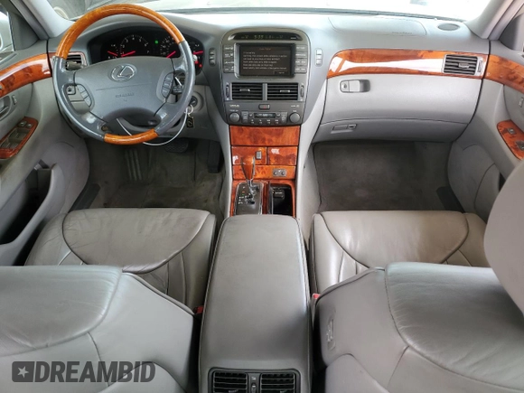 2001 Lexus LS 430 z VIN JTHBN30F610008975, wystawiony jako Copart lot #57186565 z przebiegiem 237 767 mil mil oraz Czysty tytuł • Clean title. Historia ofert i sprzedaży dostępna na DreamBid. Obrazek 8.