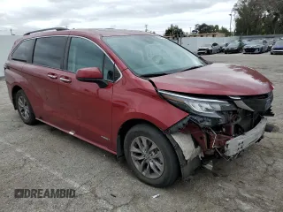 2021 Toyota Sienna XLE с VIN 5TDJRKEC3MS008587, выставлен на аукционе Copart как лот 53469445 с пробегом 139 965 миль миль и Списание • Salvage title. История ставок и продаж доступна на DreamBid. Изображение 4.