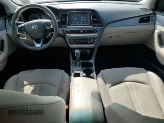 2018 Hyundai Sonata SE z VIN 5NPE24AF8JH630881, wystawiony jako Copart lot #56301655 z przebiegiem 145 534 mil mil oraz Czysty tytuł • Clean title. Historia ofert i sprzedaży dostępna na DreamBid. Obrazek 8.