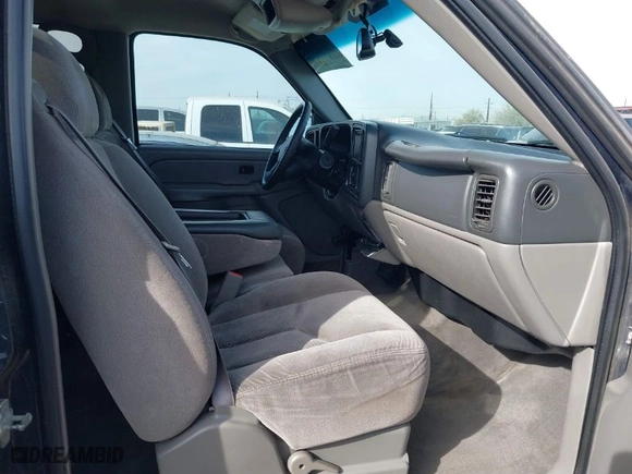 2005 Chevrolet Avalanche LS with VIN 3GNEC12Z85G100565, listed as a IAAI auction lot 41350279 with 198,030 mi miles. Bid and sale history available at carsss.com. Image 5.