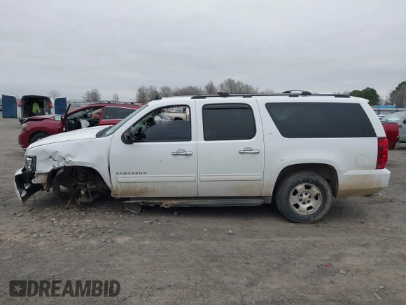 2012 Chevrolet Suburban LT with VIN 1GNSCJE08CR303761, listed as a IAAI auction lot 41738725 with 387,981 mi miles and . Bid and sale history available at DreamBid. Image 15.