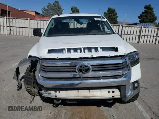 2016 Toyota Tundra SR5 z VIN 5TFDW5F10GX562642, wystawiony jako Copart lot #53810075 z przebiegiem 135 792 mil mil oraz Szkoda całkowita • Salvage title. Historia ofert i sprzedaży dostępna na DreamBid. Obrazek 5.