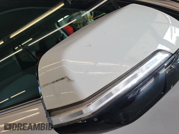 2020 Chevrolet Traverse LT Cloth z VIN 1GNEVMKW4LJ292564, wystawiony jako IAAI lot #42866891 z przebiegiem 72 750 mil mil oraz . Historia ofert i sprzedaży dostępna na DreamBid. Obrazek 5.