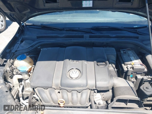 2011 Volkswagen Jetta SE with VIN 3VWDZ7AJ0BM372281, listed as a IAAI auction lot 42637020 with 194,195 mi miles and . Bid and sale history available at DreamBid. Image 10.