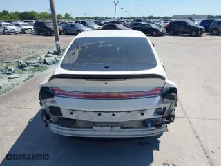 2014 Lincoln MKZ Hybrid with VIN 3LN6L2LU3ER819681, listed as a IAAI auction lot 41867338 with 149,964 mi miles. Bid and sale history available at carsss.com. Image 17.