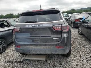 2024 Jeep Compass Latitude z VIN 3C4NJDBN0RT591675, wystawiony jako Copart lot #58857025 z przebiegiem 15 146 mil mil oraz Nie do naprawy • Non repairable. Historia ofert i sprzedaży dostępna na DreamBid. Obrazek 6.