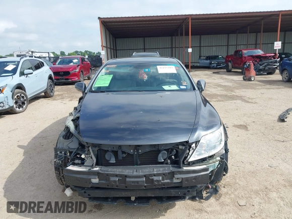 2009 Lexus LS 460 с VIN JTHCL46F095001574, выставлен на аукционе IAAI как лот 42115283 с пробегом 123 944 миль миль и . История ставок и продаж доступна на DreamBid. Изображение 12.