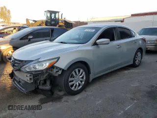 2017 Nissan Altima SR with VIN 1N4AL3AP5HC288610, listed as a Copart auction lot 45187935 with 124,668 mi miles and Salvage Title. Bid and sale history available at DreamBid. Image 1.