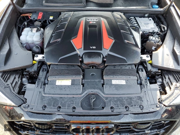 2021 Audi RS Q8 z VIN WU1ARBF11MD029420, wystawiony jako Copart lot #73844124 z przebiegiem Nie podano mil oraz Nie do naprawy. Historia ofert i sprzedaży dostępna na DreamBid. Obrazek 12.