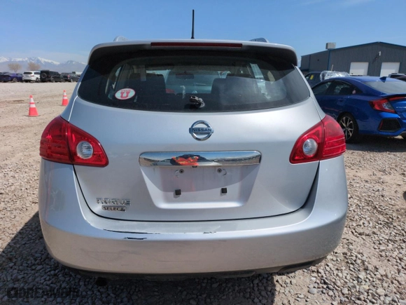 2015 Nissan Rogue Select S with VIN JN8AS5MT2FW659627, listed as a Copart auction lot 52739895 with 169,664 mi miles and Clean Title. Bid and sale history available at carsss.com. Image 6.