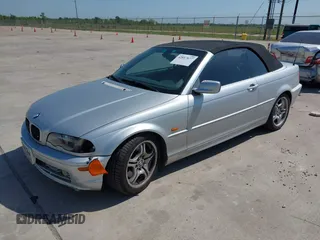 2001 BMW 3 Series 330Ci with VIN WBABS53431EV86967, listed as a IAAI auction lot 42017677 with 198,944 mi miles. Bid and sale history available at carsss.com. Image 2.