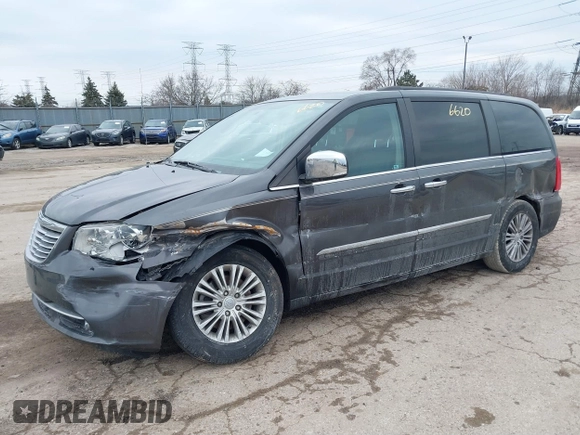 2015 Chrysler Town & Country Touring-L with VIN 2C4RC1CG4FR525588, listed as a IAAI auction lot 41696620 with 225,297 mi miles. Bid and sale history available at carsss.com. Image 6.