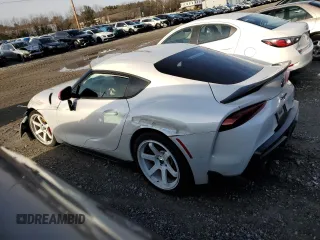 2020 Toyota Supra 3.0 with VIN WZ1DB4C05LW023856, listed as a Copart auction lot 84893744 with 32,046 mi miles and Salvage title. Bid and sale history available at DreamBid. Image 2.