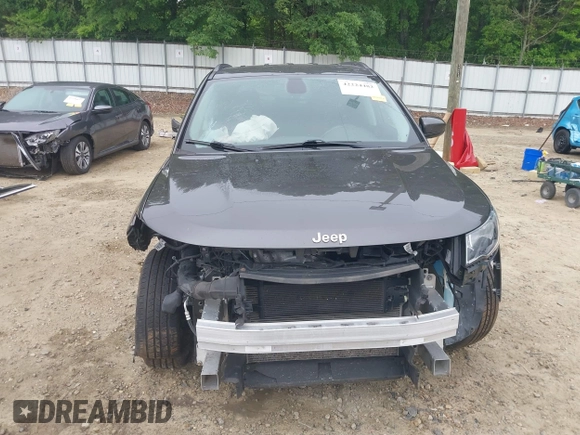 2019 Jeep Compass Latitude with VIN 3C4NJDBB8KT748588, listed as a IAAI auction lot 42224482 with 70,810 mi miles and . Bid and sale history available at DreamBid. Image 13.