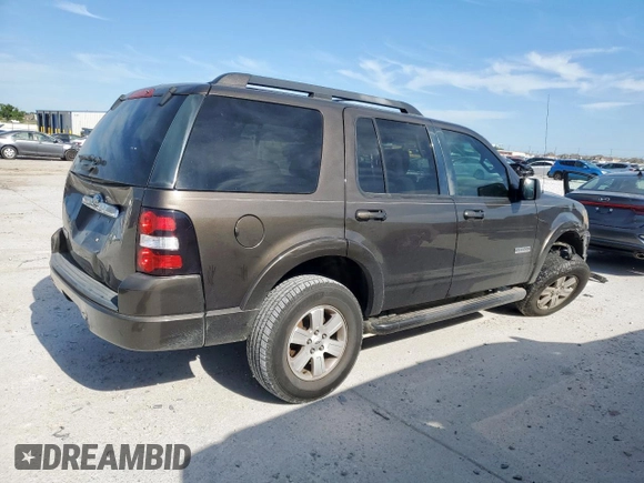 2008 Ford Explorer XLT z VIN 1FMEU63E78UB06868, wystawiony jako Copart lot #57760985 z przebiegiem 187 479 mil mil oraz Szkoda całkowita • Salvage title. Historia ofert i sprzedaży dostępna na DreamBid. Obrazek 3.