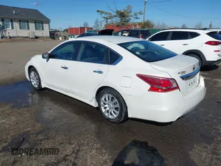 2013 Nissan Altima SV with VIN 1N4AL3APXDN544741, listed as a IAAI auction lot 41435981 with 18,990 mi miles and . Bid and sale history available at carsss.com. Image 3.