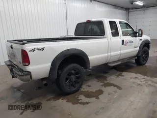 2003 Ford F-350 XL with VIN 1FTSX31P63EC69743, listed as a IAAI auction lot 41138368 with Not Provided miles and . Bid and sale history available at DreamBid. Image 4.