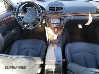 2005 Mercedes-Benz E 500 z VIN WDBUF83J05X166759, wystawiony jako Copart lot #82581124 z przebiegiem 192 939 mil mil oraz Szkoda całkowita • Salvage title. Historia ofert i sprzedaży dostępna na DreamBid. Obrazek 8.