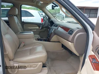 2012 Chevrolet Tahoe LTZ with VIN 1GNSKCE05CR177535, listed as a IAAI auction lot 42149054 with 184,830 mi miles and . Bid and sale history available at DreamBid. Image 5.