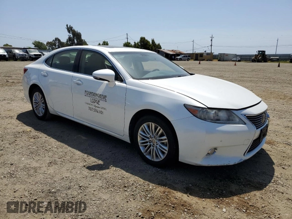 2013 Lexus ES 4dr Sdn with VIN JTHBK1GG6D2013808, listed as a Copart auction lot 53986165 with 128,857 mi miles and Clean Title. Bid and sale history available at carsss.com. Image 4.