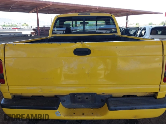 2000 Dodge 1500 z VIN 1B7HC16ZXYS543037, wystawiony jako IAAI lot #42477808 z przebiegiem 165 294 mil mil oraz . Historia ofert i sprzedaży dostępna na DreamBid. Obrazek 6.