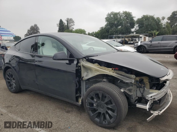 2024 Tesla Model Y с VIN 7SAYGDED4RF045915, выставлен на аукционе Copart как лот 55170415 с пробегом 13 234 миль миль и Списание • Salvage title. История ставок и продаж доступна на DreamBid. Изображение 4.