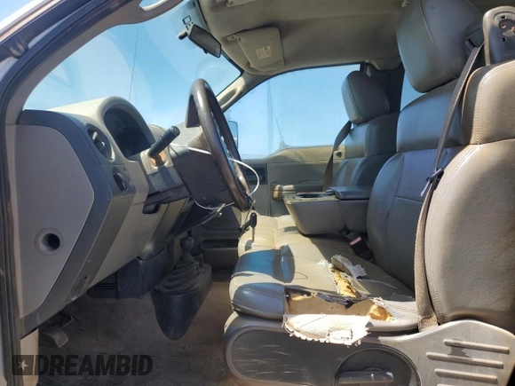 2004 Ford F-150 STX with VIN 1FTRX14W54NB44465, listed as a Copart auction lot 48588675 with 114,330 mi miles and Clean title. Bid and sale history available at DreamBid. Image 6.