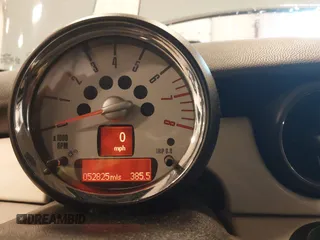 2013 MINI Cooper Hardtop with VIN WMWSU3C56DT373471, listed as a IAAI auction lot 41851137 with 52,825 mi miles. Bid and sale history available at carsss.com. Image 7.