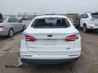2020 Ford Fusion SE with VIN 3FA6P0LU2LR266943, listed as a IAAI auction lot 42160987 with 61,435 mi miles and . Bid and sale history available at DreamBid. Image 17.