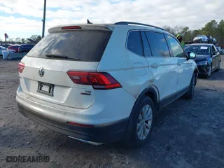 2018 Volkswagen Tiguan SEL with VIN 3VV2B7AX9JM134884, listed as a IAAI auction lot 41181294 with 130,350 mi miles. Bid and sale history available at carsss.com. Image 4.