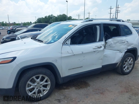 2018 Jeep Cherokee Latitude Plus with VIN 1C4PJLLBXJD590695, listed as a IAAI auction lot 39653845 with 76,667 mi miles and . Bid and sale history available at DreamBid. Image 14.