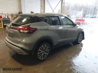 2021 Nissan Kicks SV with VIN 3N1CP5CV7ML543905, listed as a IAAI auction lot 41729465 with 20,394 mi miles. Bid and sale history available at carsss.com. Image 4.