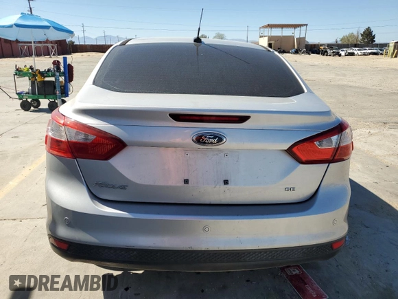 2014 Ford Focus SE with VIN 1FADP3F25EL198447, listed as a Copart auction lot 52953205 with 132,523 mi miles and Salvage Title. Bid and sale history available at carsss.com. Image 6.