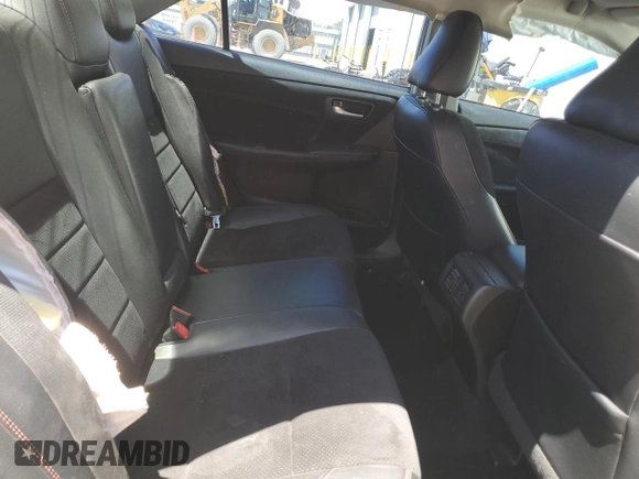 2015 Toyota Camry XLE z VIN 4T1BF1FK1FU020874, wystawiony jako Copart lot #57466195 z przebiegiem 123 881 mil mil oraz Szkoda całkowita • Salvage title. Historia ofert i sprzedaży dostępna na DreamBid. Obrazek 10.