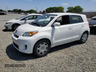 2014 Scion xD z VIN JTKKUPB4XE1046015, wystawiony jako Copart lot #58930665 z przebiegiem 119 774 mil mil oraz Szkoda całkowita • Salvage title. Historia ofert i sprzedaży dostępna na DreamBid. Obrazek 1.